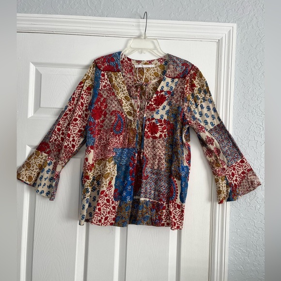 Woman Top - Picture 8 of 8